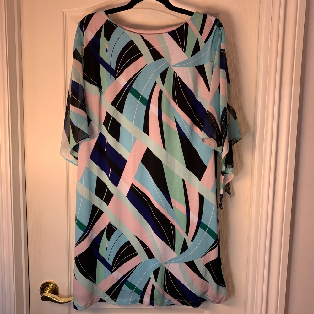 Sandra Darren XL Colorful Geometric Chiffon Dress – Flowing Sleeves Summer Party